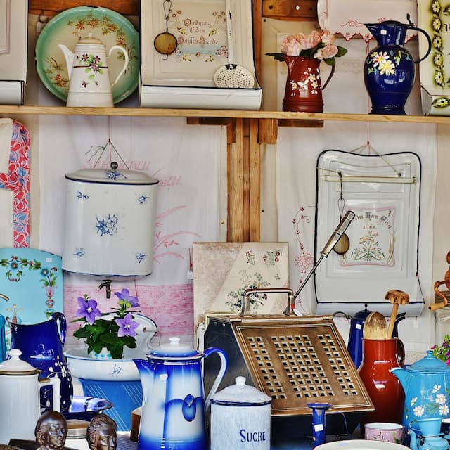 Luxembourg Expats | Marketplace Social Network