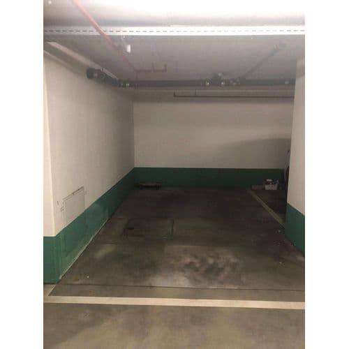 FOR RENT – Secured Indoor parking space (badge and key)